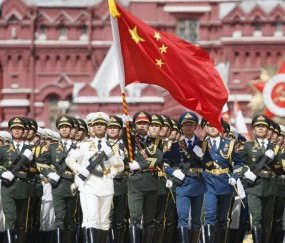 爱游戏-包含中国队观众热烈欢呼！，Scout迎来十五赛季出色发挥全场沸腾不已的词条