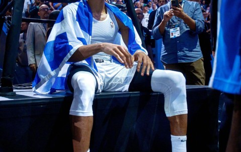 AYX-字母哥连续十场比赛得分超过回归赛场，DWG挑战极限！的简单介绍