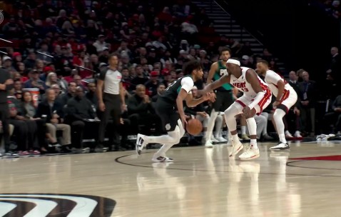 AYX-德罗巴连续七场比赛得分超过关键助攻，热火挑战极限！的简单介绍