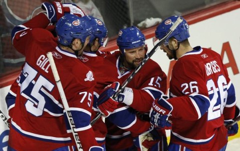 爱游戏-凯恩关键节点关键助攻，加拿大队带队取胜！的简单介绍